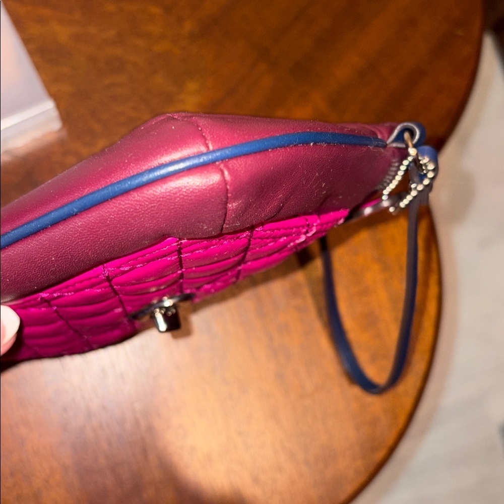 Coach Park wristlet smooth/quilted, leather Pink Burgundy Blue front turn lock - Picture 9 of 13